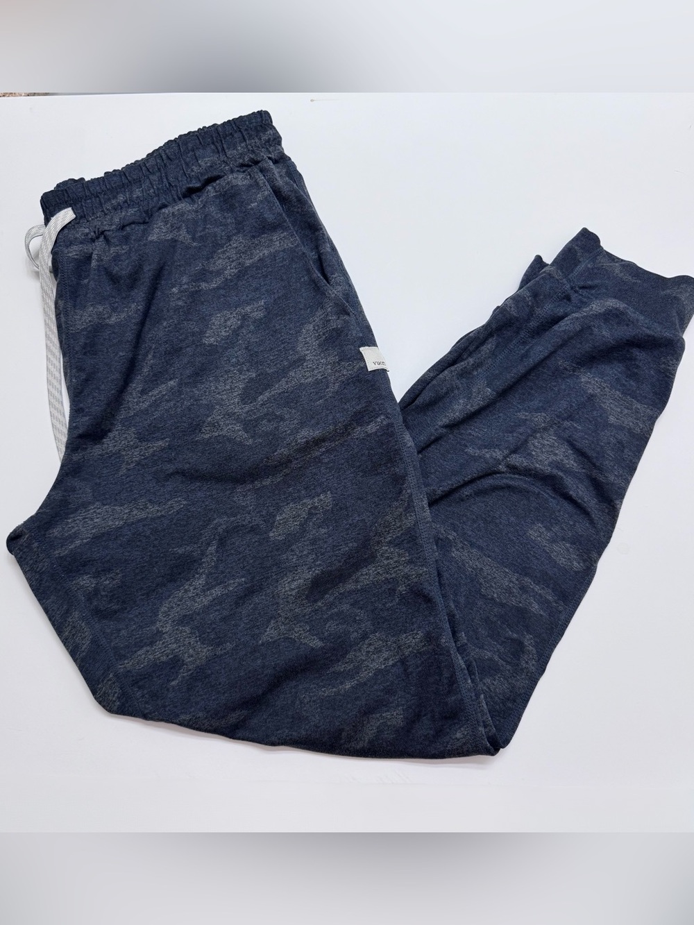 Vuori Women’s Size S Black Camo Performance Jogger Drawstring Elastic Waist